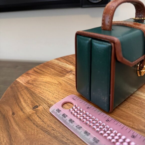 WOLF DESIGNS Green Leather Travel Jewelry Case — Vintage Compact Luxe - Picture 10 of 10